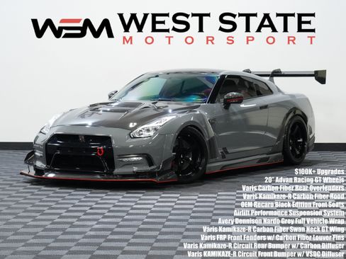 Used 2009 Nissan GT-R Premium image 1