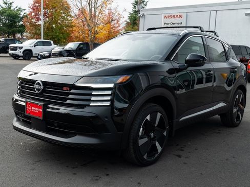 New 2026 Nissan Kicks SR image 3