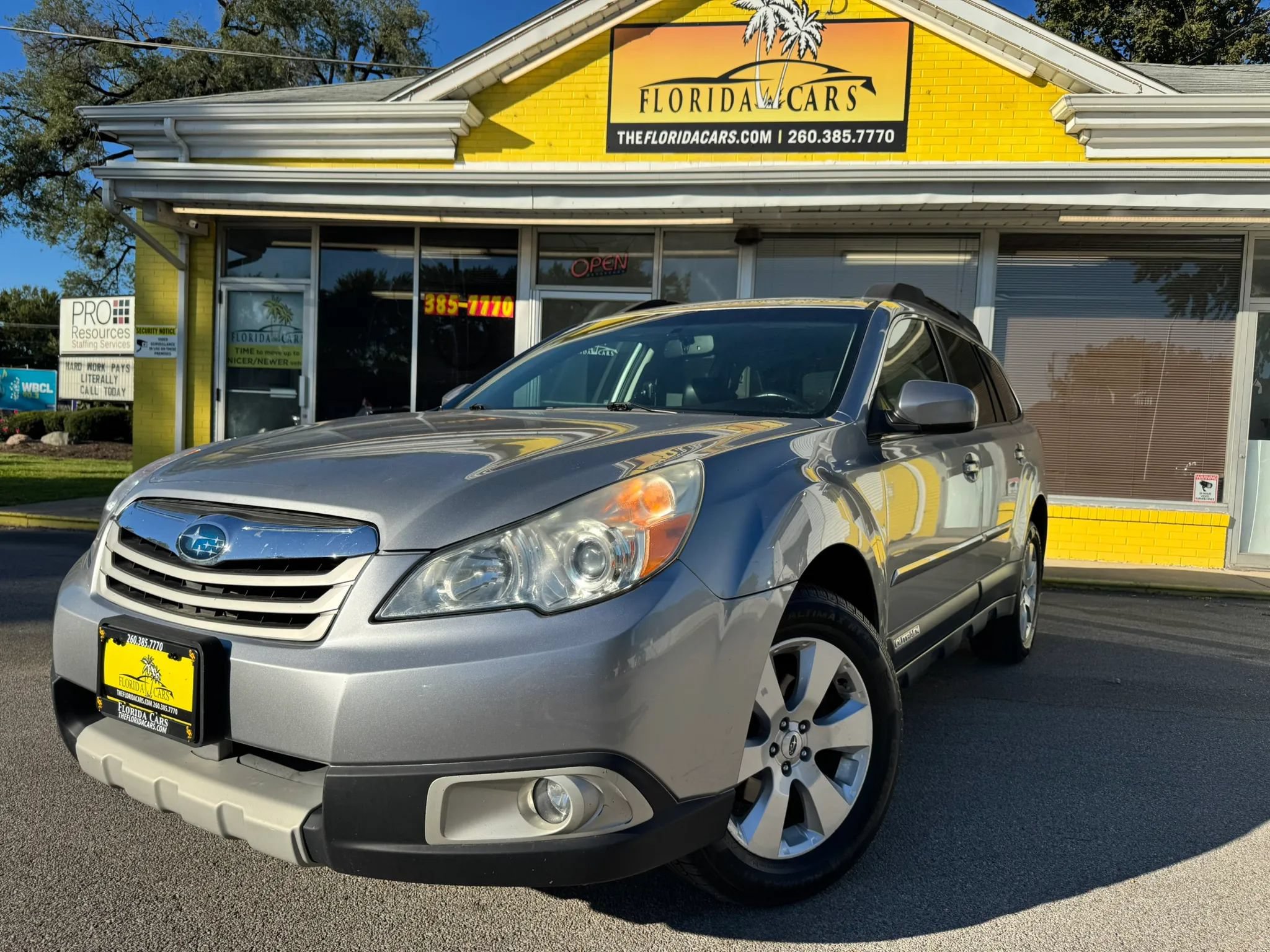 Used 2011 Subaru Outback 2.5i Limited AWD/4WD image 1