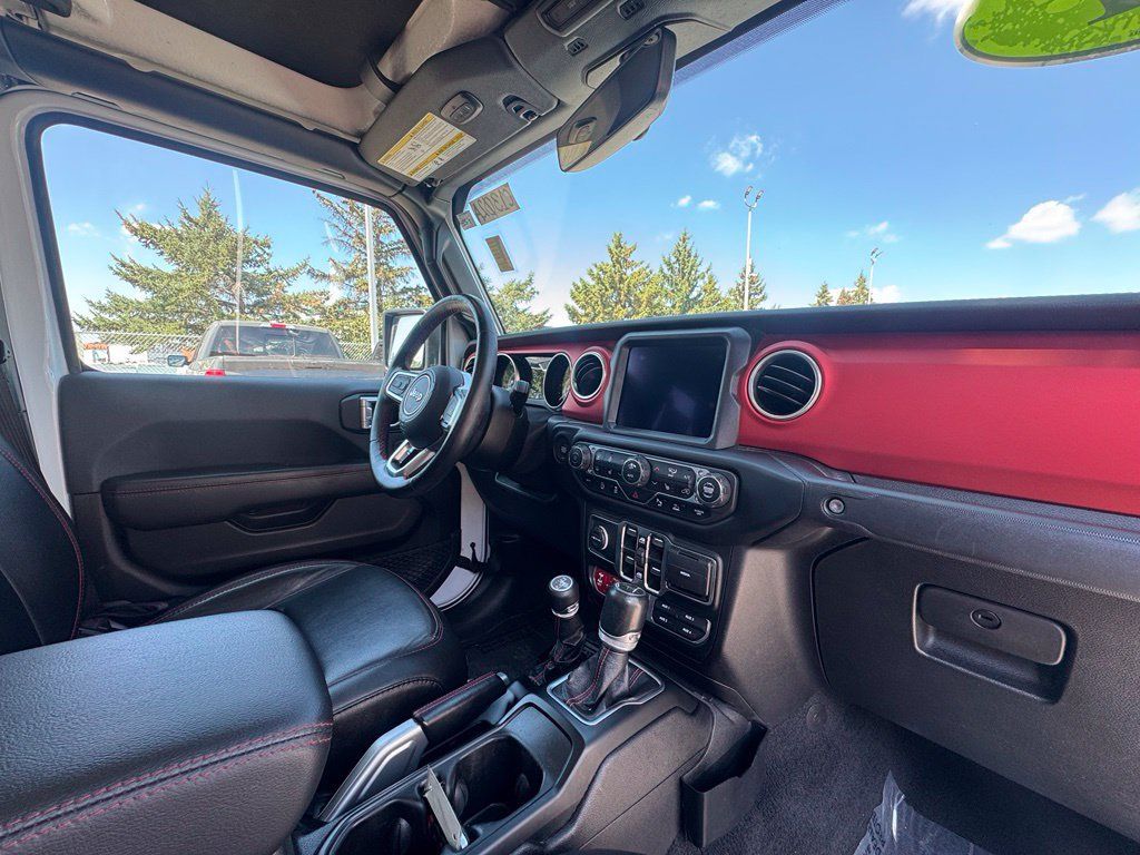 Used 2021 Jeep Gladiator Rubicon AWD/4WD image 38