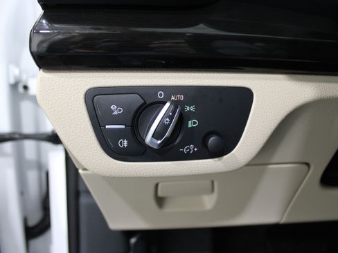 Used 2018 Audi Q5 2.0T Premium Plus w/ Premium Plus Package image 8