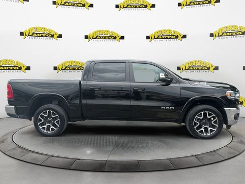 Used 2025 RAM 1500 Laramie AWD/4WD image 6