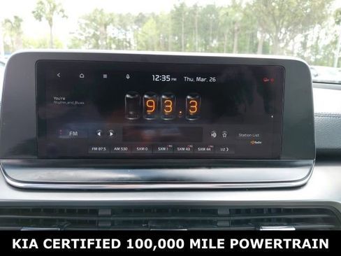 Certified 2022 Kia Telluride S image 15