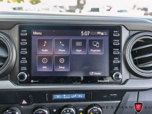 Used 2022 Toyota Tacoma TRD Off-Road AWD/4WD image 27