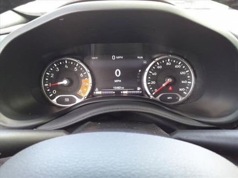 Used 2021 Jeep Renegade Latitude image 44