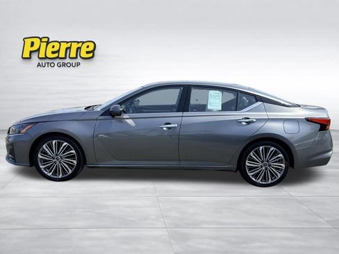 Used 2023 Nissan Altima 2.5 SL FWD image 4