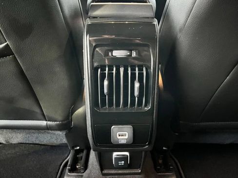 Used 2022 Jeep Compass Limited AWD/4WD image 17