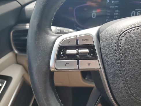 Used 2025 Kia Telluride EX w/ EX Captain's Chair Package AWD/4WD image 24