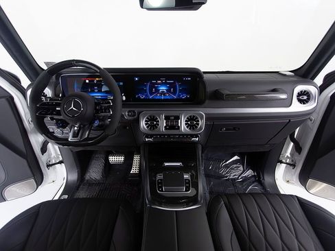 Used 2025 Mercedes-Benz G 63 AMG 4MATIC image 31