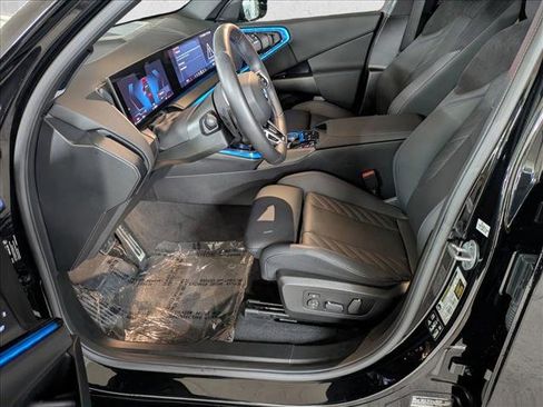 Used 2025 BMW X3 xDrive30i w/ M Sport Package image 15