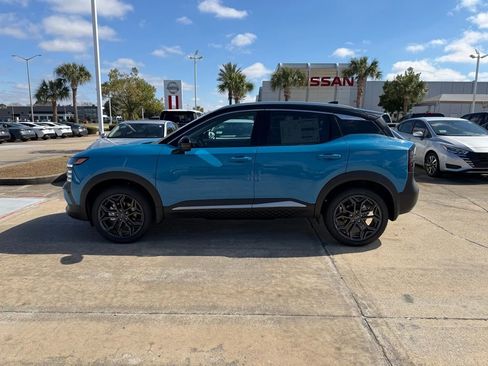 New 2026 Nissan Kicks SR image 2