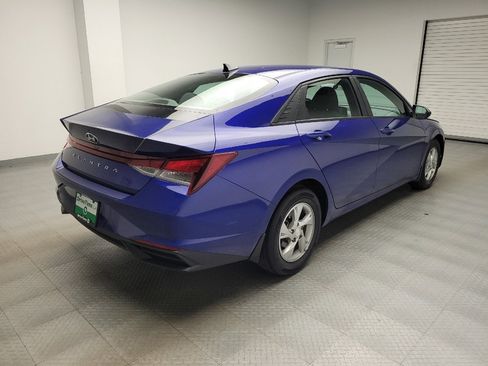 Used 2023 Hyundai Elantra SE FWD image 9