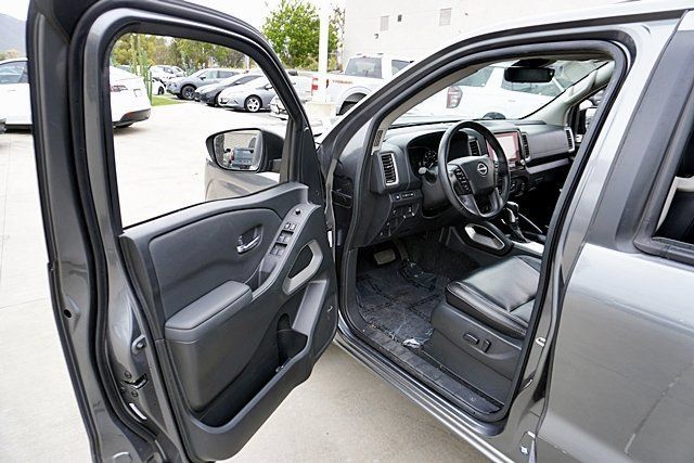Certified 2024 Nissan Frontier SL w/ Technology Package RWD image 47