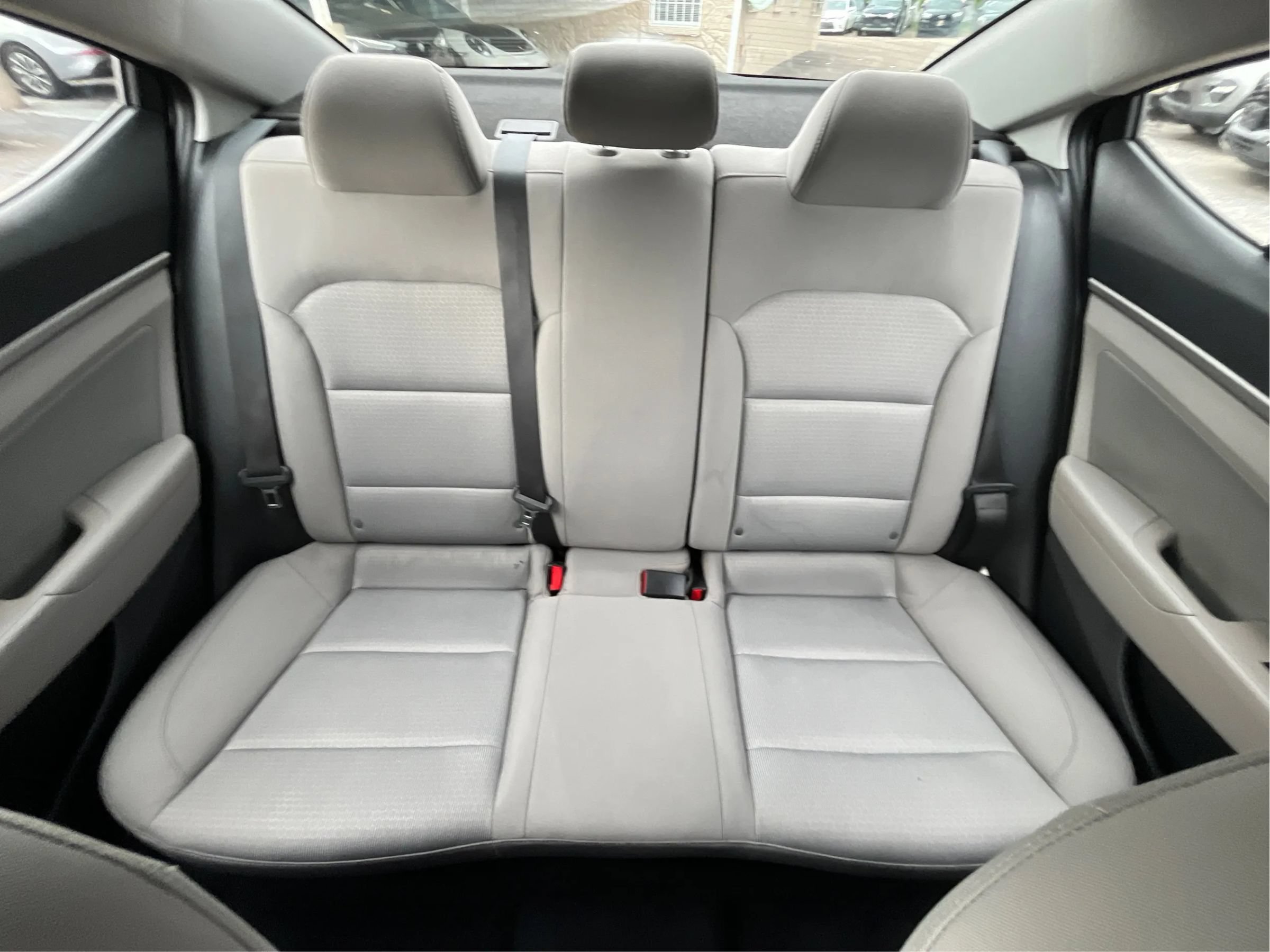 Used 2018 Hyundai Elantra SEL FWD image 28