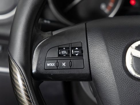 Used 2011 MAZDA MAZDA3 i Sport image 30