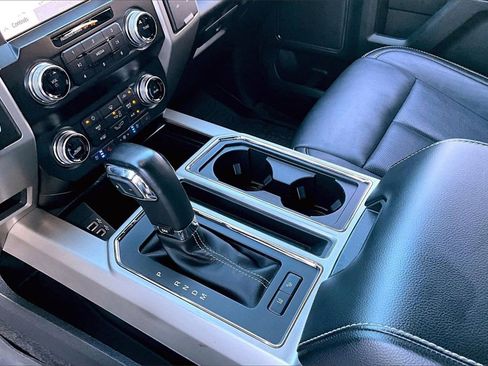 Used 2020 Ford F150 Lariat w/ Equipment Group 502A Luxury image 14