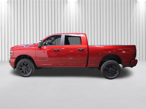 New 2026 RAM 2500 Big Horn AWD/4WD image 7