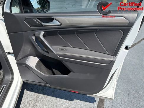 Used 2022 Volkswagen Tiguan SE R-Line FWD image 30