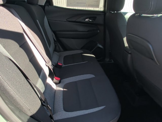 New 2026 Chevrolet TrailBlazer LT w/ LT Cold Weather Package FWD image 33