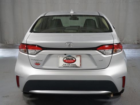 Used 2022 Toyota Corolla LE FWD image 7