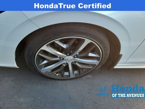 Certified 2022 Honda Civic Touring image 5