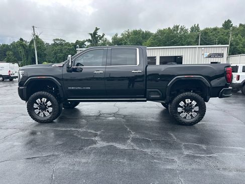 Used 2025 GMC Sierra 2500 Denali w/ Denali Reserve Package AWD/4WD image 9