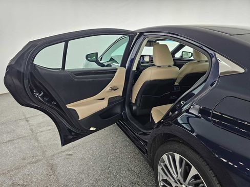 Used 2021 Lexus ES 350 w/ Premium Package image 15