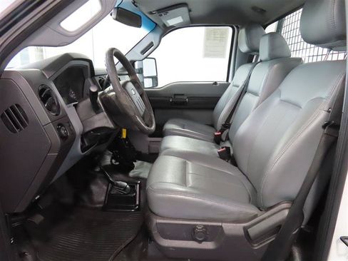 Used 2016 Ford F250 XL w/ Power Equipment Group AWD/4WD image 15