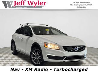 Used 2018 Volvo V60 T5 Cross Country w/ Convenience Package image 1