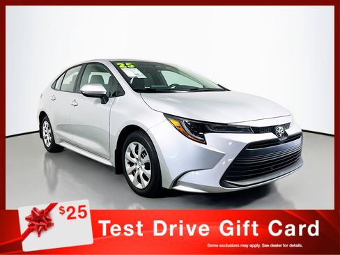 Used 2025 Toyota Corolla LE image 1