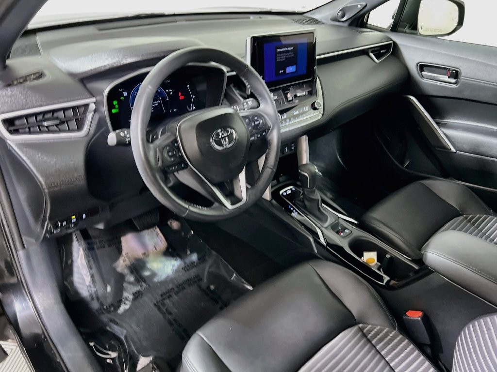 Certified 2024 Toyota Corolla Cross AWD Hybrid w/ Convenience Package image 9