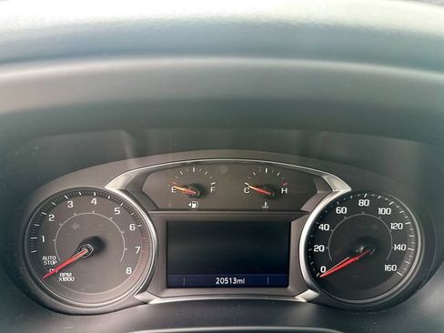 Used 2023 GMC Acadia SLT w/ LPO, Floor Liner Package FWD image 13