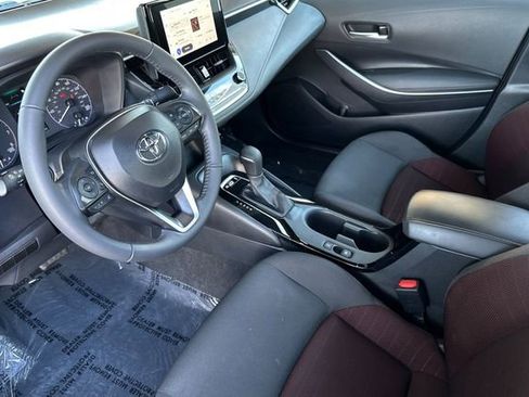 Used 2024 Toyota Corolla SE image 9