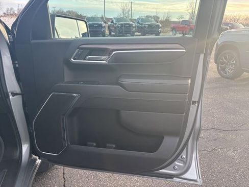 Used 2023 Chevrolet Silverado 1500 RST image 18