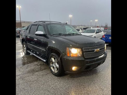 Used 2013 Chevrolet Avalanche LTZ image 1
