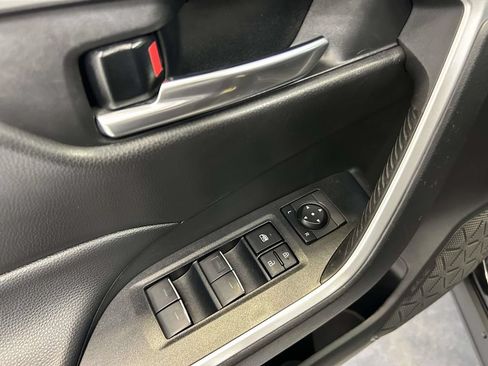 Used 2022 Toyota RAV4 XLE Premium FWD image 19