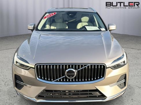 Used 2023 Volvo XC60 B5 Plus w/ Protection Package Premier FWD image 9