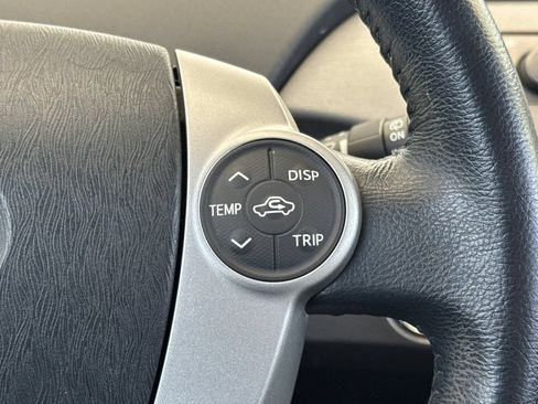 Used 2013 Toyota Prius Five FWD image 30
