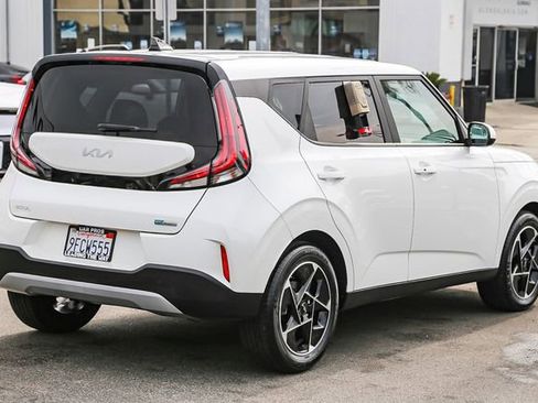 Certified 2023 Kia Soul EX image 10