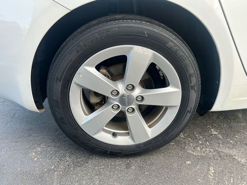 Used 2016 Dodge Dart SXT image 23