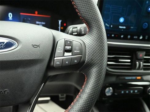 Used 2024 Ford Escape ST-Line w/ Tech Pack #1 image 18