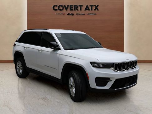 New 2026 Jeep Grand Cherokee 2WD image 7