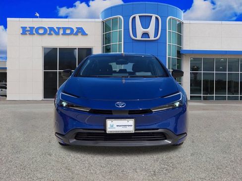 Used 2026 Toyota Prius LE AWD/4WD image 8