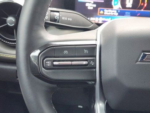 Used 2025 Chevrolet Colorado ZR2 image 28