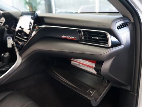 Used 2022 Toyota Camry SE image 41