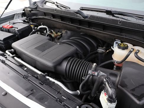 Used 2023 Chevrolet Suburban Z71 w/ Luxury Package image 58