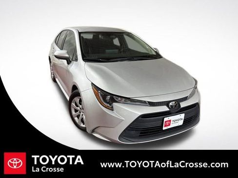 Used 2023 Toyota Corolla LE image 1