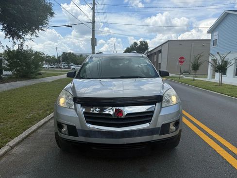 Used 2008 Saturn Outlook XE w/ Preferred Package image 1