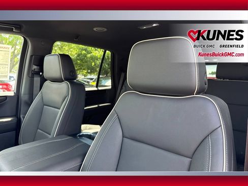 New 2026 GMC Yukon Elevation AWD/4WD image 13