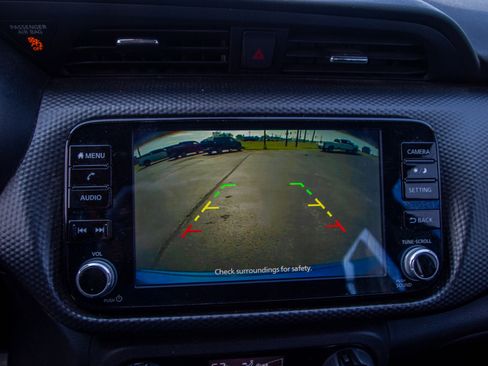 Used 2021 Nissan Kicks SV image 17